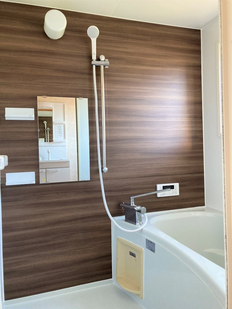 ワンステップの浴室