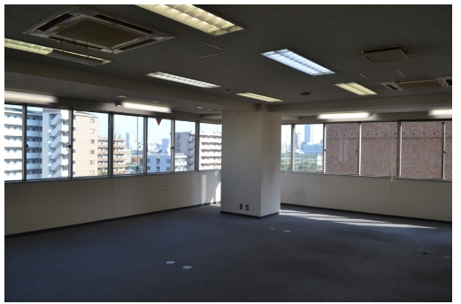 新居第１０ビルの内装