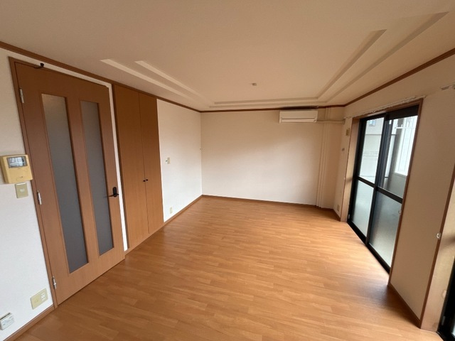 メゾンドコンフォース　Ⅰの居間・リビング|広いリビング★