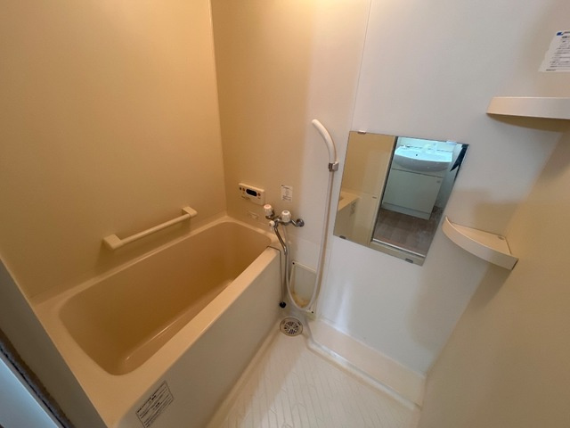 メゾンドコンフォース　Ⅰの浴室|浴室乾燥機付きのお風呂です♪