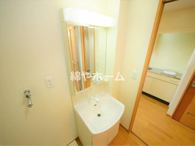 ラシーヌ玉造の洗面所|洗面所です