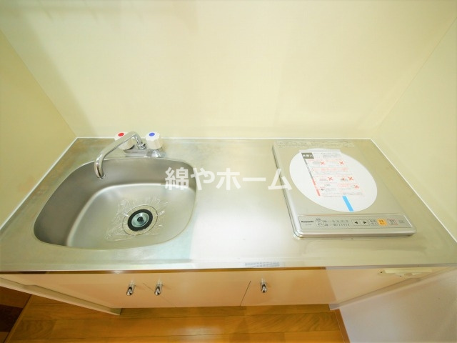 ラシーヌ玉造のキッチン|お料理しやすいキッチンです