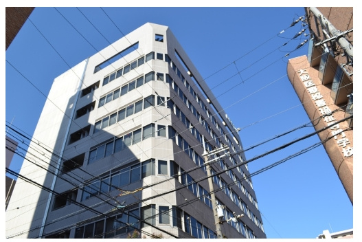 新居第10ビルの外観