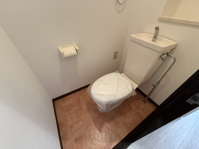 ドルフナガサワのトイレ