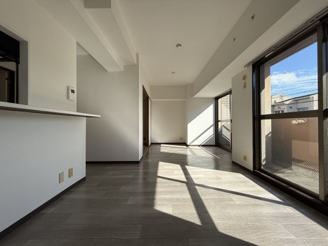 ドルフナガサワの内装