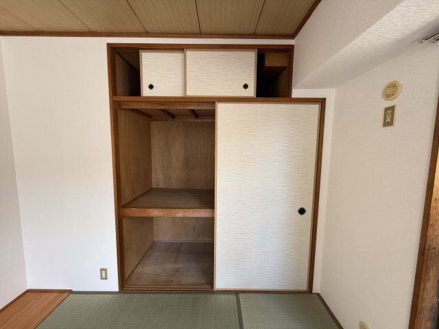 ドルフナガサワの収納