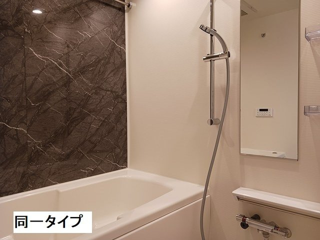 ブライト　スクエアⅣの浴室