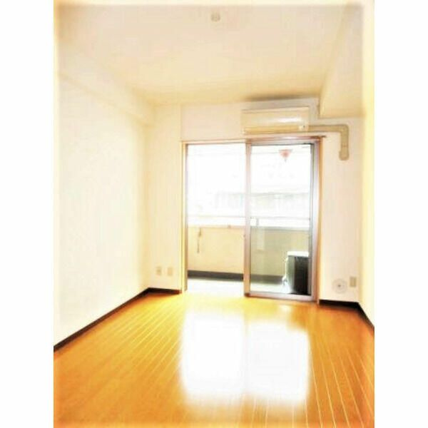 ディスポワールの居間・リビング