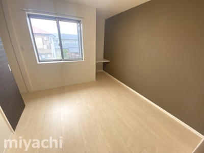 【洋室】 | BEREO Comfort Kitashimada　A