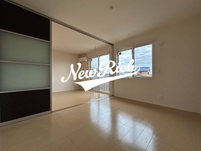 伊勢崎市豊城町のアパートのバルコニー