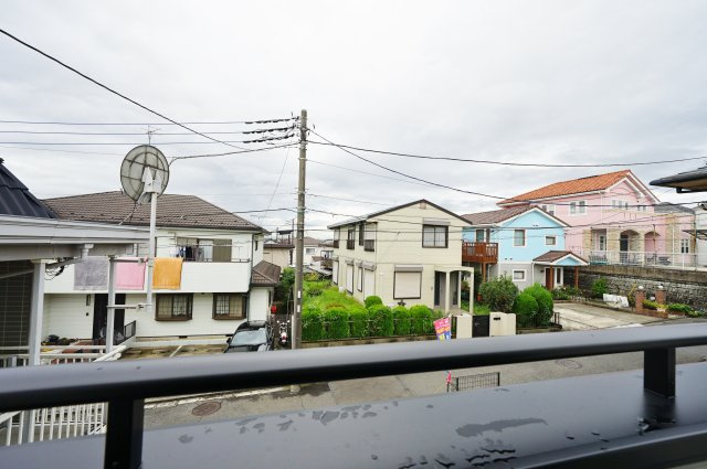 “魅せるLDK”と造作洗面のあるデザイン住宅｜仲介手数料無料の展望|周囲は落ち着いた住宅街。視界が開けており、開放感のある眺望が広がります。