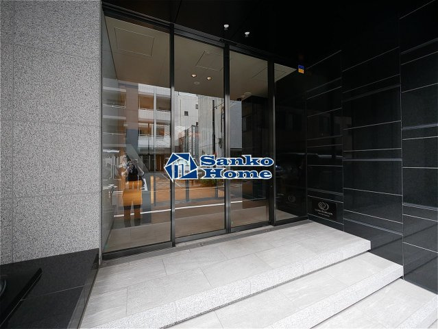 ライオンズ浅草橋ミレスのエントランス