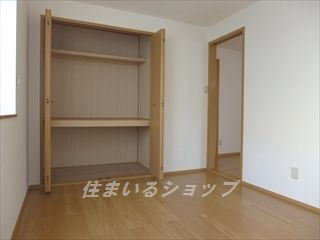 広島市安佐北区深川１丁目のアパートの収納