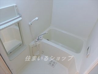 広島市安佐北区深川１丁目のアパートの浴室|追い焚き機能付き