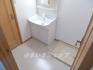 広島市安佐北区深川１丁目のアパートの洗面所