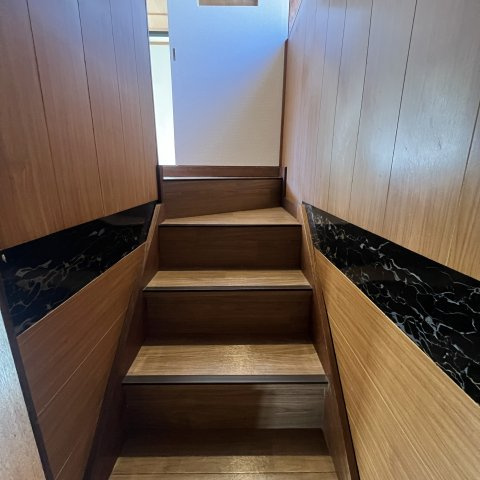 室蘭市輪西町1丁目7-12戸建の内装