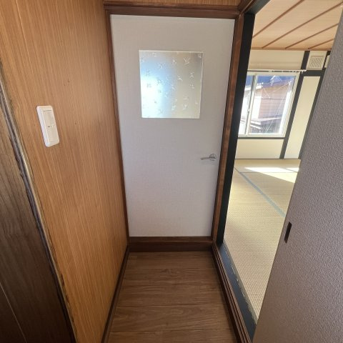 室蘭市輪西町1丁目7-12戸建の内装