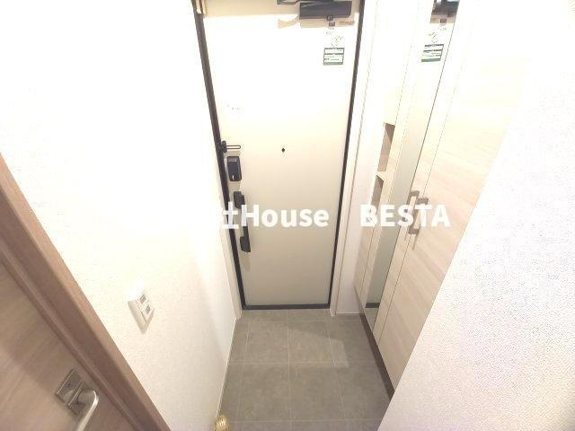 Euphoria籠池通の玄関