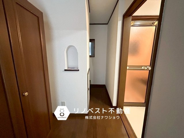 東大阪市大蓮東2丁目のその他|アーチ形の小窓が可愛いですね♪