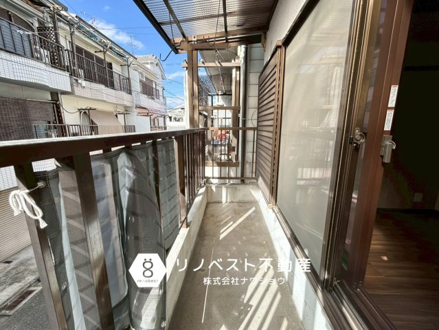 東大阪市大蓮東2丁目のバルコニー|2面バルコニーでお洗濯物が多い日も安心です◎