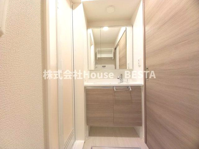 Euphoria籠池通の独立洗面台