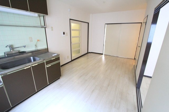 ピアー横手の居間・リビング