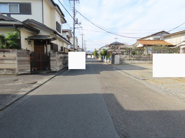 坂戸市伊豆の山町売地の前面道路含む現地写真