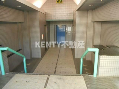 【その他共用部分】 | ヴェルドール芳花園 | 清潔なエントランスです