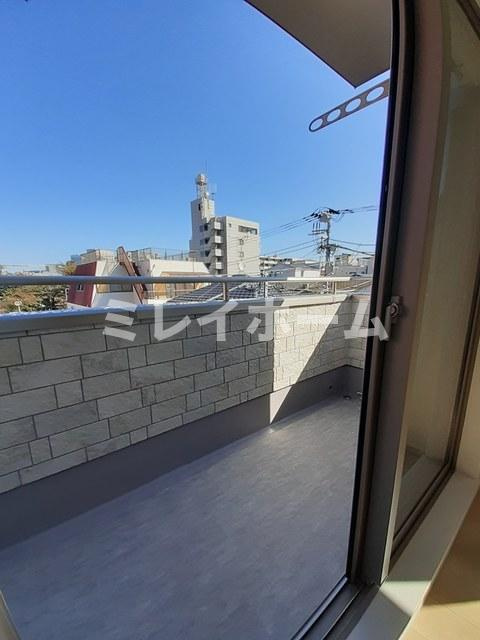 グラスハーモニーのバルコニー