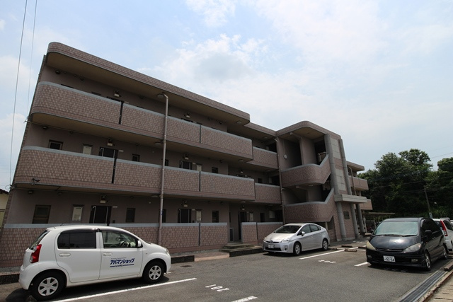 コーポラス青柳【キャッシュバック対象物件】の駐車場|駐車場があります