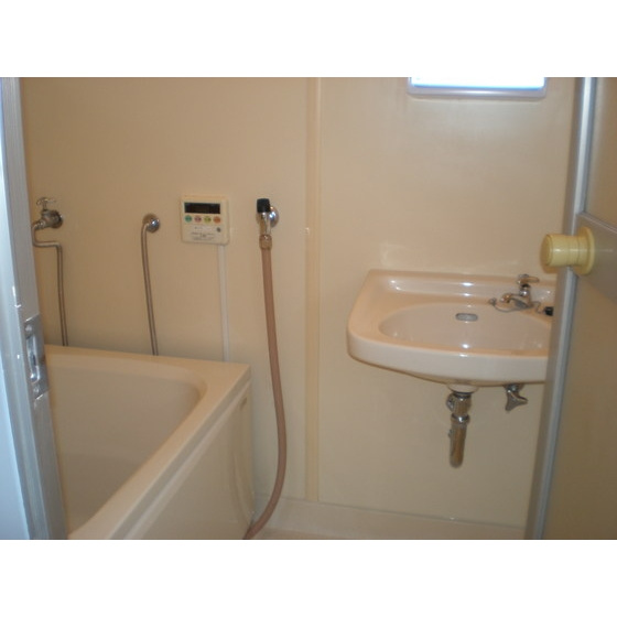 ヒルトップホワイトの浴室