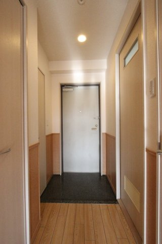 クレール池之表の玄関