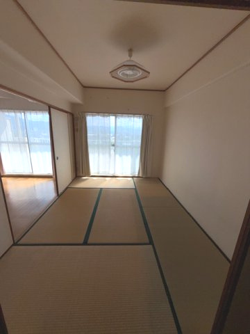 サンライズマンション岩出Ⅴ弐番館の和室