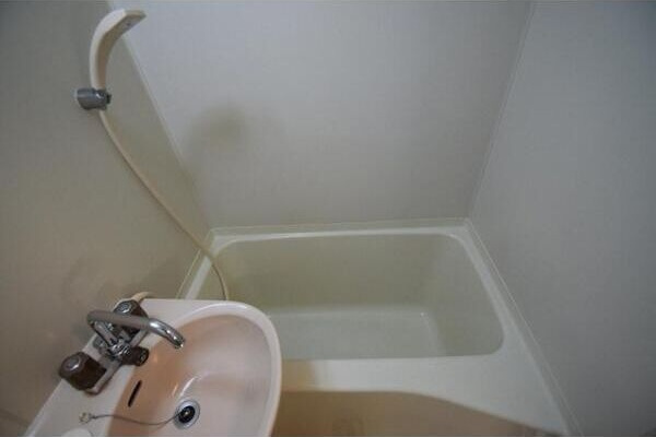 エステートピア栄　　刈谷市近郊の賃貸ならクラスホーム刈谷店の浴室