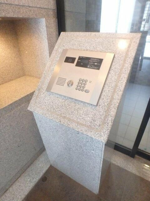 ルーブル西早稲田のエントランス