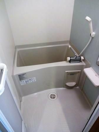 ＬＵＭＥＥＤ飯田橋の浴室