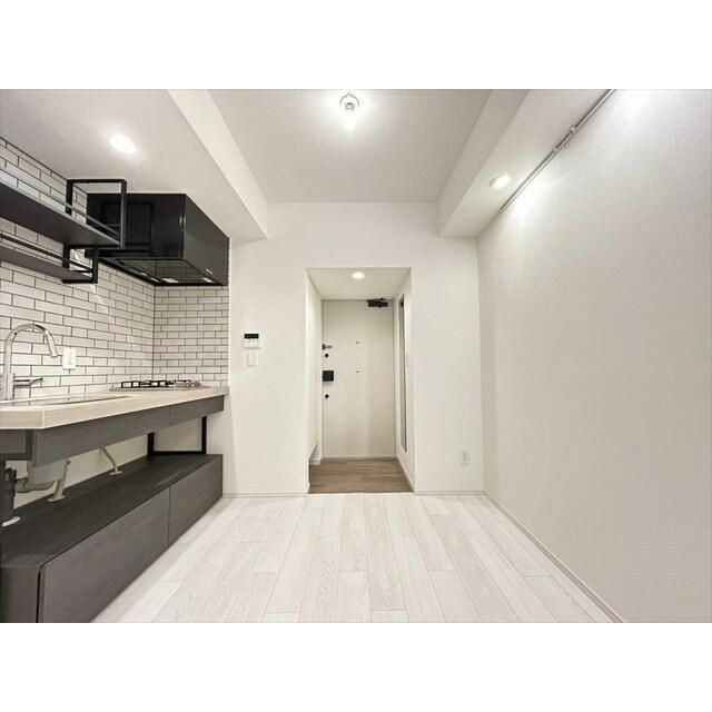 コスモグラシア両国レジデンスの居間・リビング