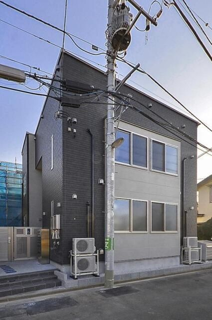 ＲＥ平和台のエントランス