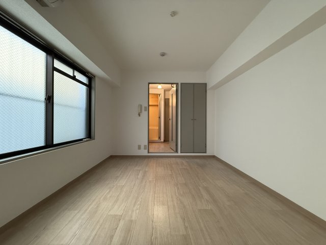 プチハイツ服部の居間・リビング