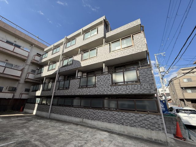 プチハイツ服部の外観