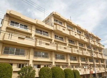 シャトー東山の外観