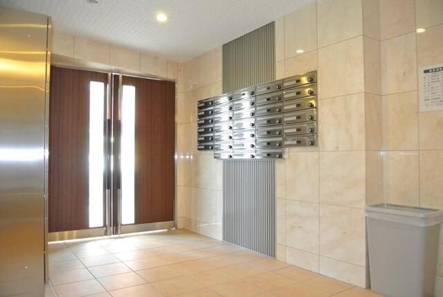 グランヴァン練馬桜台のエントランス