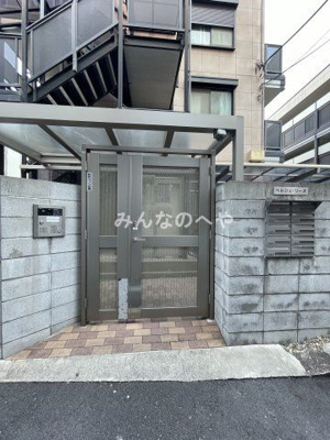 【エントランス】 | ベルジュ・リーオ