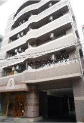 イーストパレスの外観