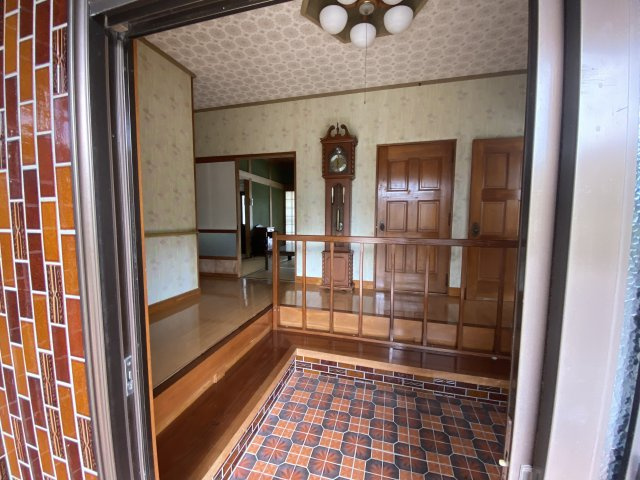 宮崎県串間市大字大平　高則一戸建ての玄関