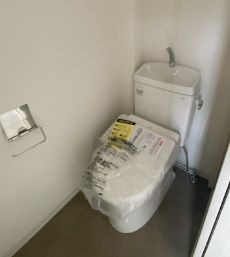 【トイレ】 | Leon | ゆったりとした空間のトイレです