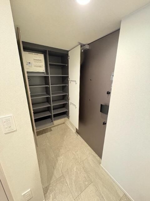 【玄関】 | クロスレジデンス日本橋本町