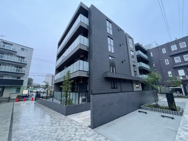 Ｃｈｌｏｅ　Ｗｅｓｔ