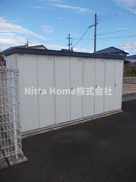 フローレンスのその他共用部分|外部トランクは無料で使用！