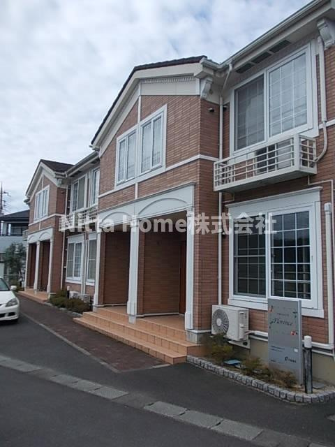 フローレンスのエントランス|清潔感のあるエントランスです♪